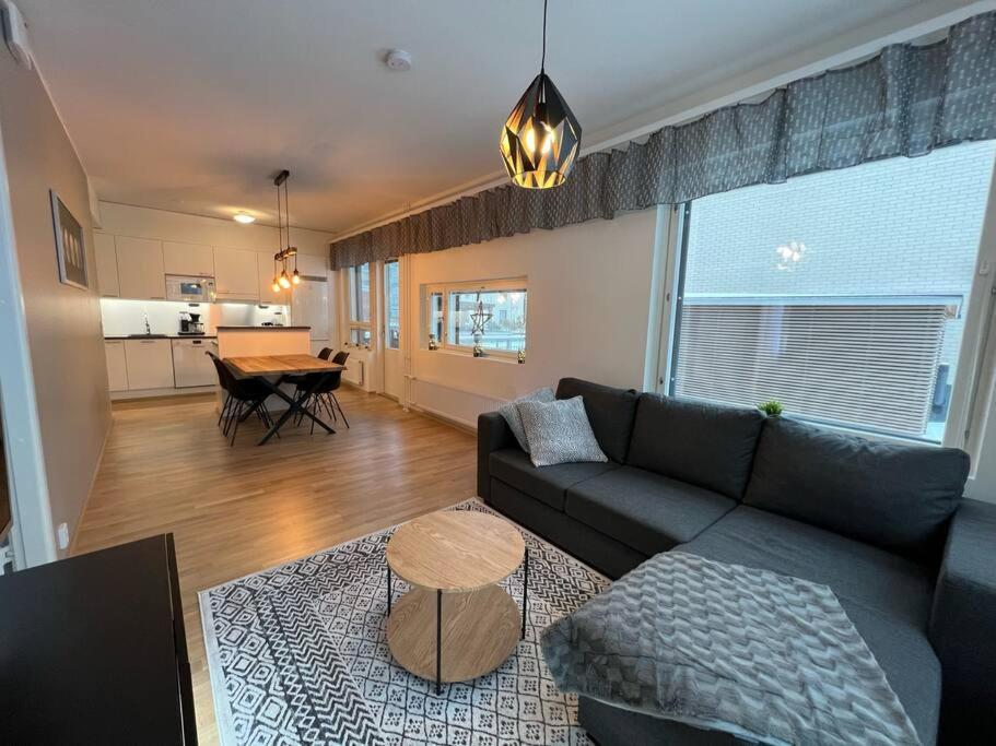 Suite - King Size Bed - Gym&Wifi - Indoor Parking Rovaniemi Exteriér fotografie